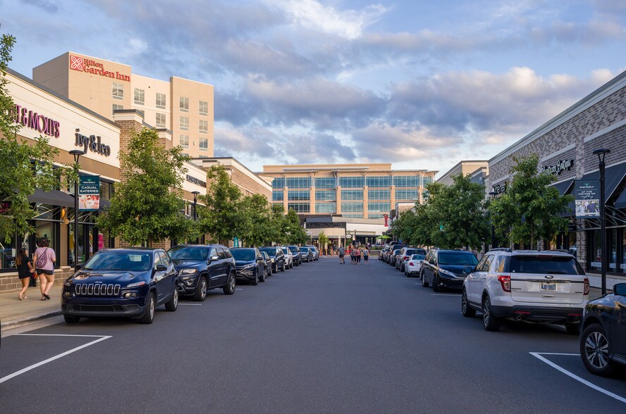 More Photos Of 11933 Providence Rd, Charlotte Unknown For Lease