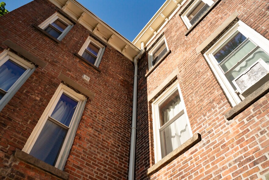 More Photos Of 175 Liberty St, Newburgh Apartments For Sale