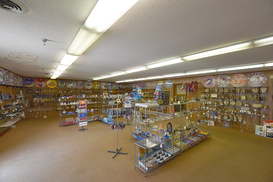 More Photos Of 8769 Dayton Pike, Soddy Daisy Warehouse For Sale