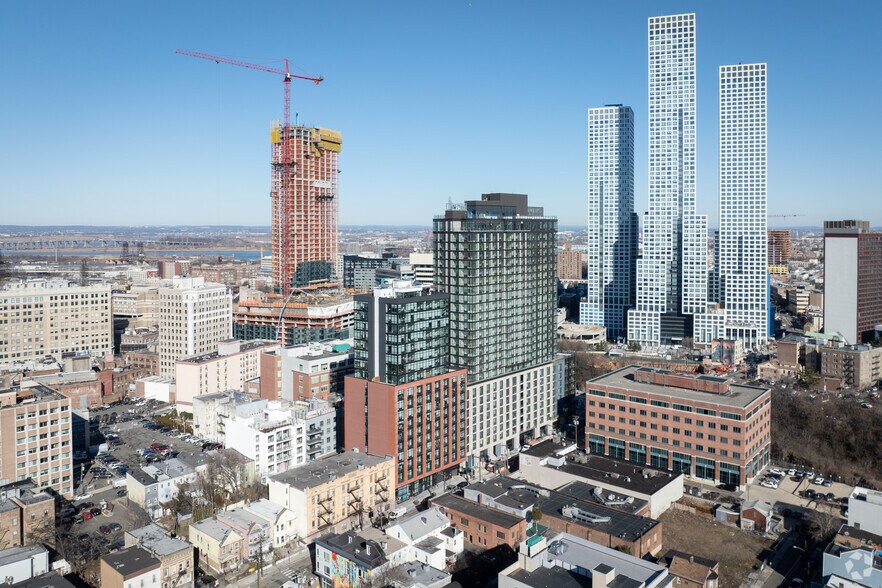 More Photos Of 413 Summit Ave, Jersey City Apartments For Sale