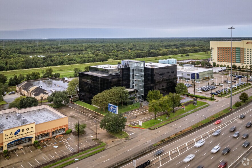 More Photos Of 15915 Katy Fwy, Houston Office For Lease