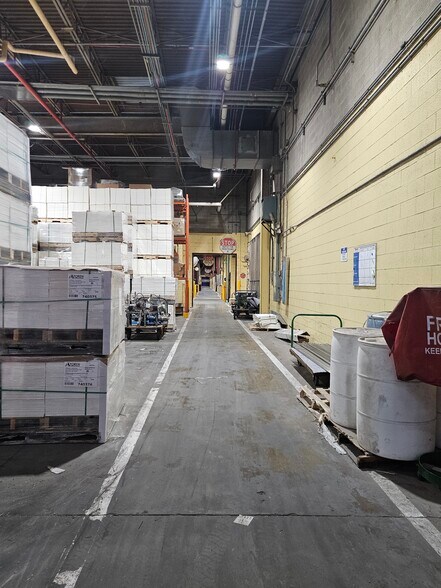 More Photos Of 2221 E State Highway 198, Osceola Distribution For Sale