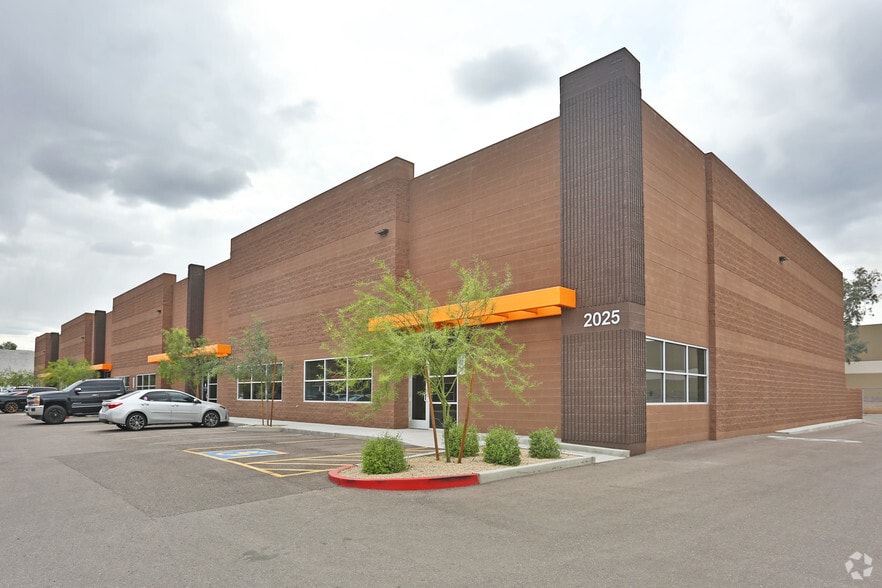 More Photos Of 2025 W Deer Valley Rd, Phoenix Unknown For Lease