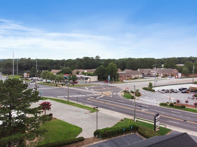 More Photos Of 4047 Holcomb Bridge Rd, Peachtree Corners Loft Creative Space For Lease