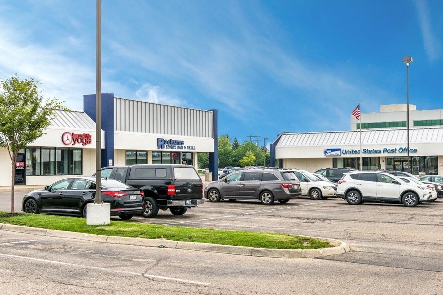 More Photos Of 2118-2132 Stringtown Rd, Grove City Unknown For Lease