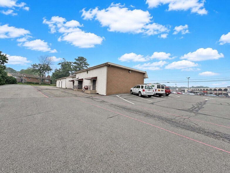 More Photos Of 1071 State Route 940, Hazle Township General Retail For Sale