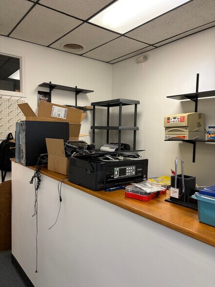 More Photos Of 13-15 S Main St, Oneonta Office For Sale