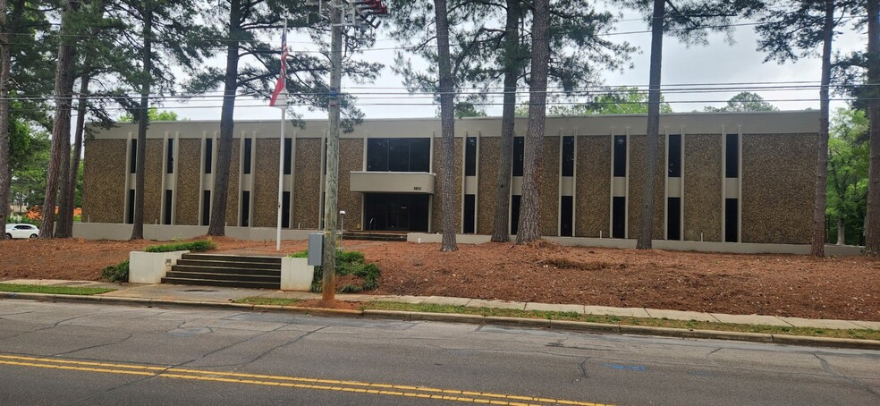 More Photos Of 3610 Bush St, Raleigh Medical For Lease