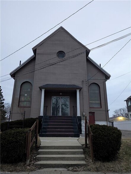 More Photos Of 923 E 16th St, Ashtabula Specialty For Sale