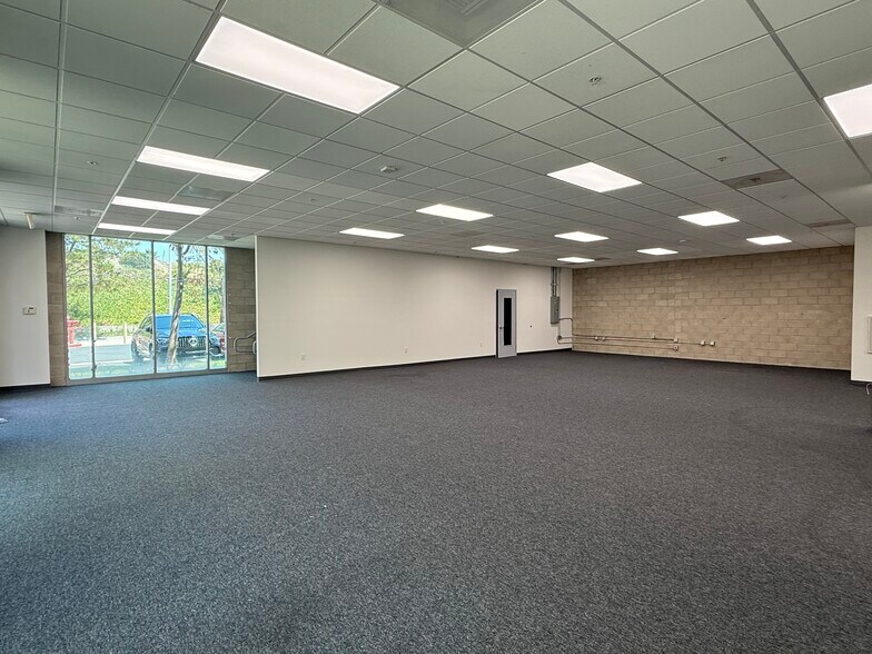 More Photos Of 8935 Research Dr, Irvine Loft Creative Space For Sale