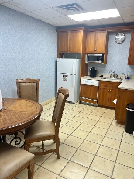 More Photos Of 1064 E Highway 50, Clermont Office For Lease