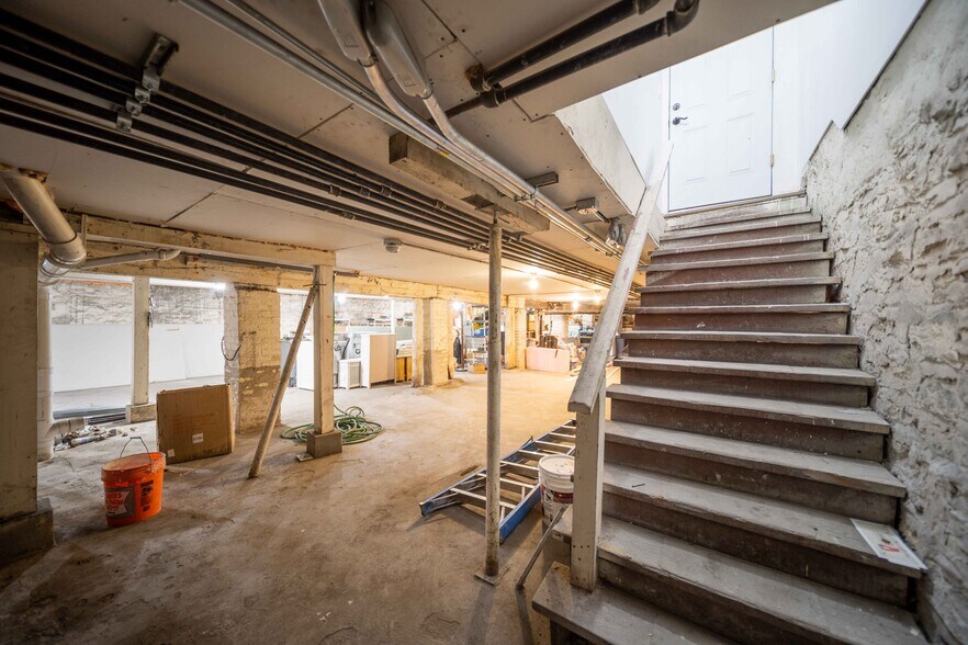 More Photos Of 3530 W Armitage Ave, Chicago Storefront Retail Residential For Lease