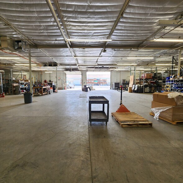 More Photos Of 2340 N 34th Dr, Phoenix Manufacturing For Sale