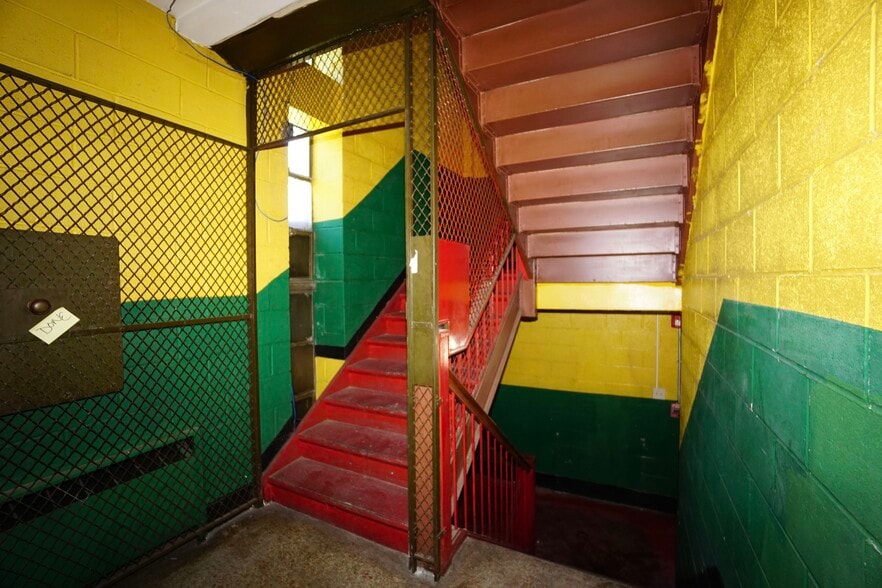 More Photos Of 10004 Union Ave, Cleveland Specialty For Sale
