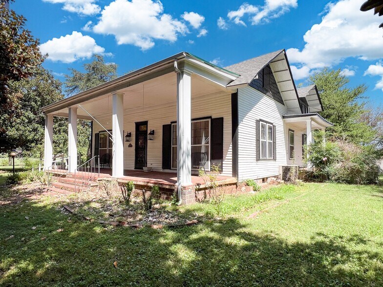 More Photos Of 219 Old Mill Rd, Winchester Office For Sale