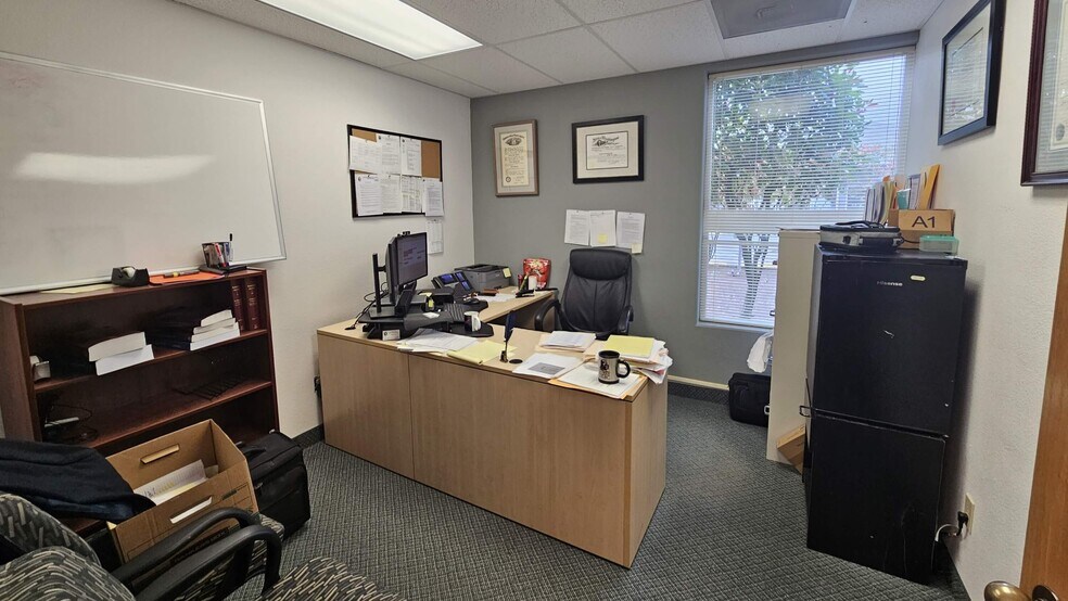 More Photos Of 1801 1st Ave, Longview Medical For Sale