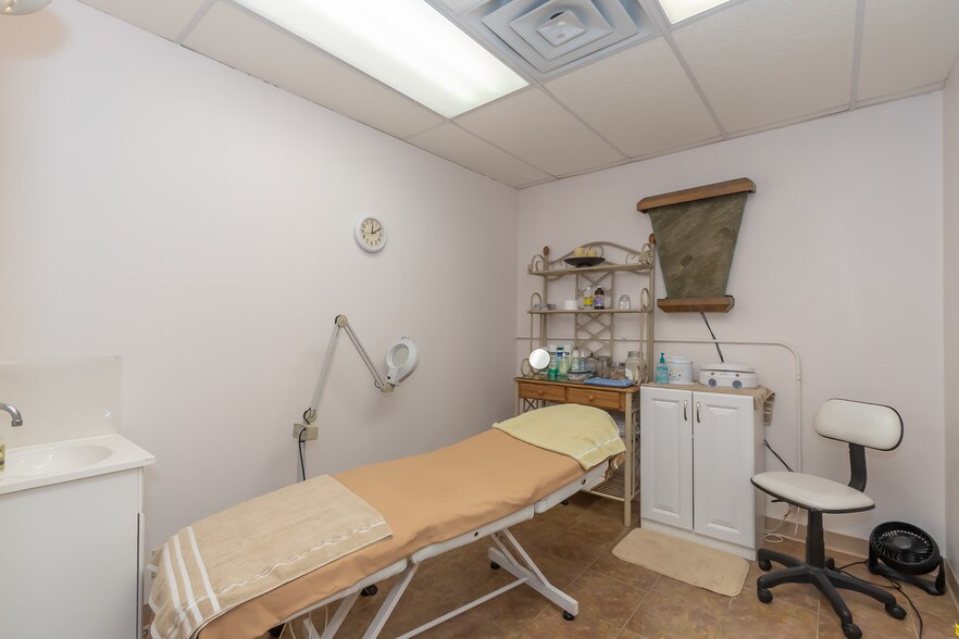 More Photos Of 3920 Nowata Rd, Bartlesville Freestanding For Sale