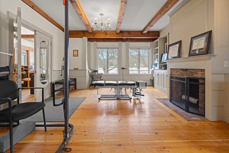 More Photos Of 68 Lyme Rd, Hanover Office Residential For Sale