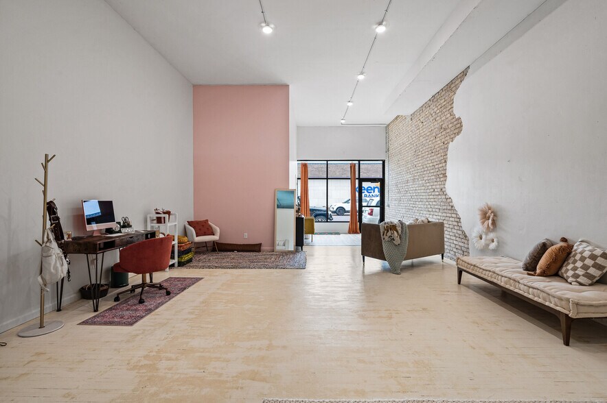 More Photos Of 102 State St N, Waseca Office For Sale