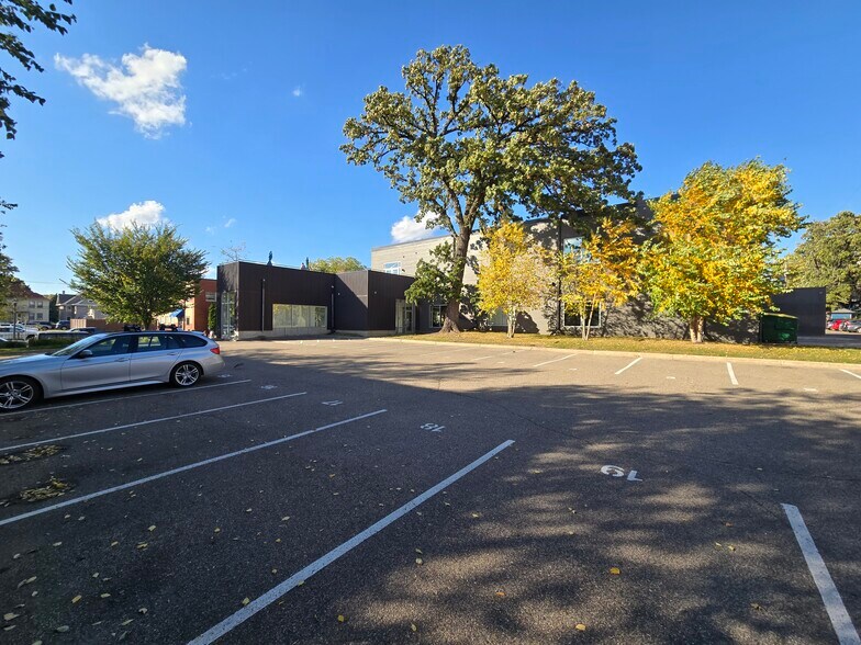 More Photos Of 2429 Nicollet Ave, Minneapolis Loft Creative Space For Lease