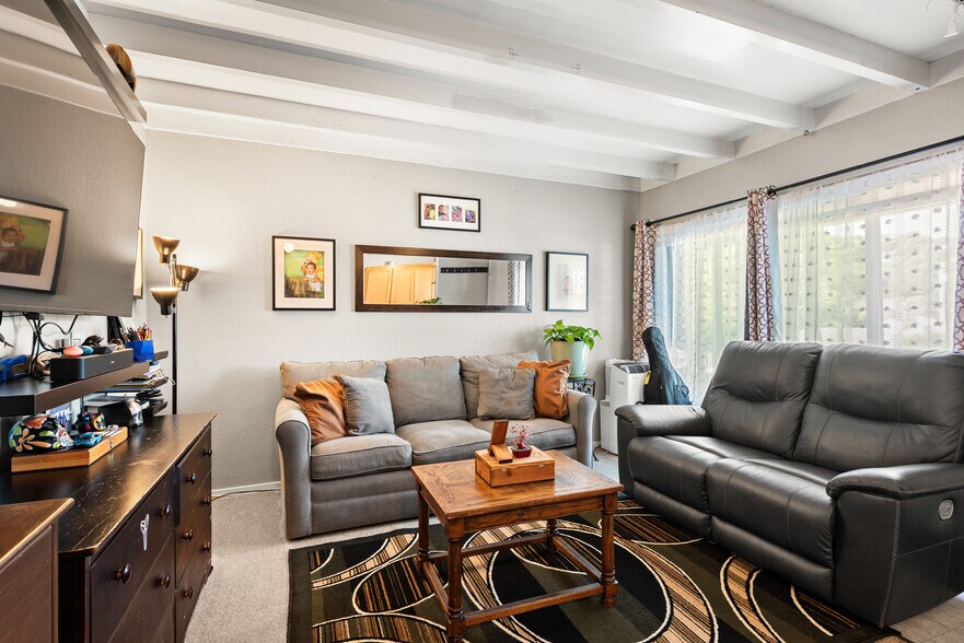 More Photos Of 45 Woodland Ave, San Rafael Apartments For Sale