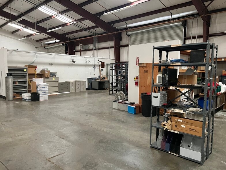 More Photos Of 2482 Progress Dr, Redding Manufacturing For Sale