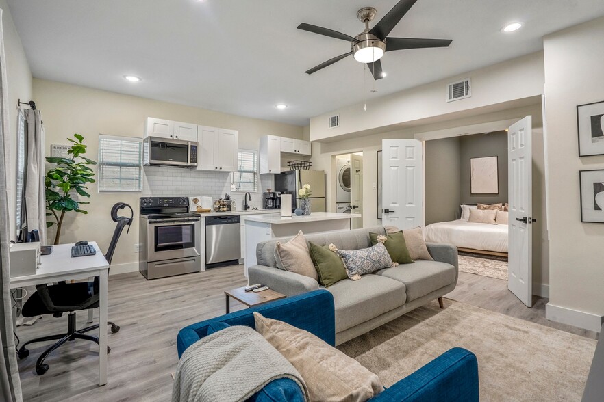 More Photos Of 5 Estelle St, Houston Multifamily For Sale