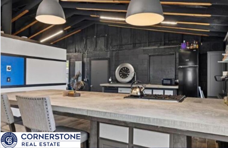 More Photos Of 301 4th st, Glenrock Office For Sale