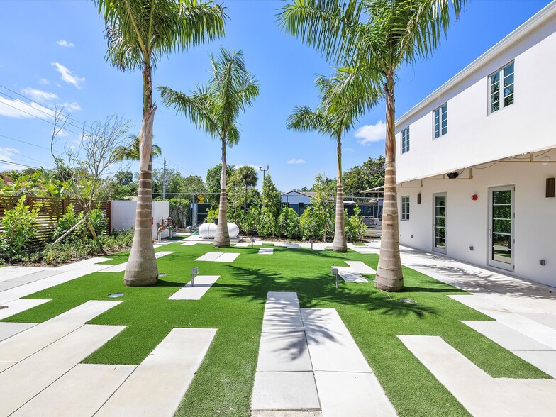 More Photos Of 7610 Biscayne Blvd, Miami General Retail For Sale