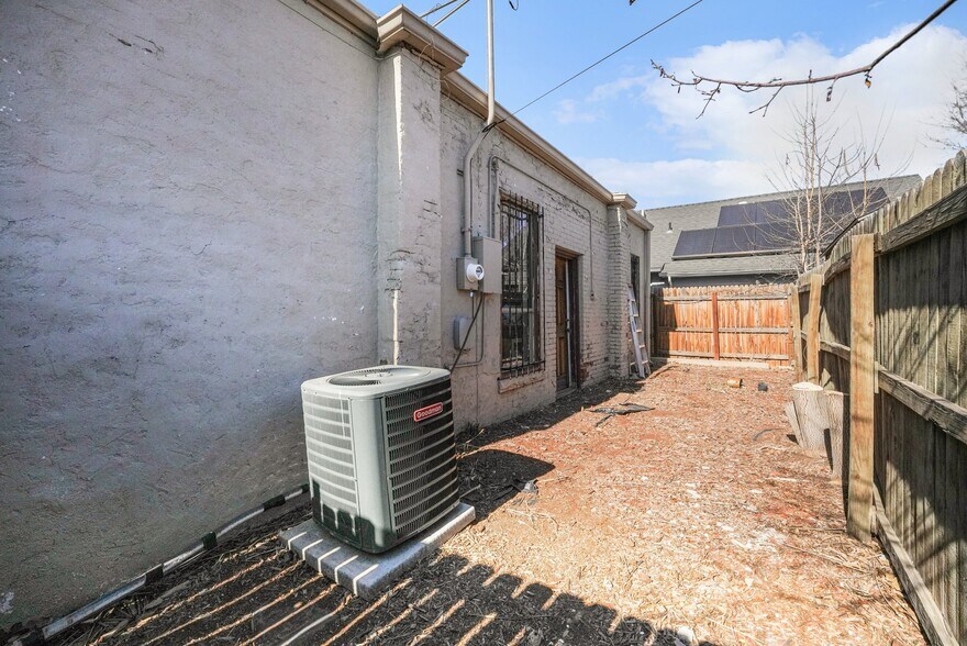 More Photos Of 2900 N Josephine St, Denver Specialty For Sale