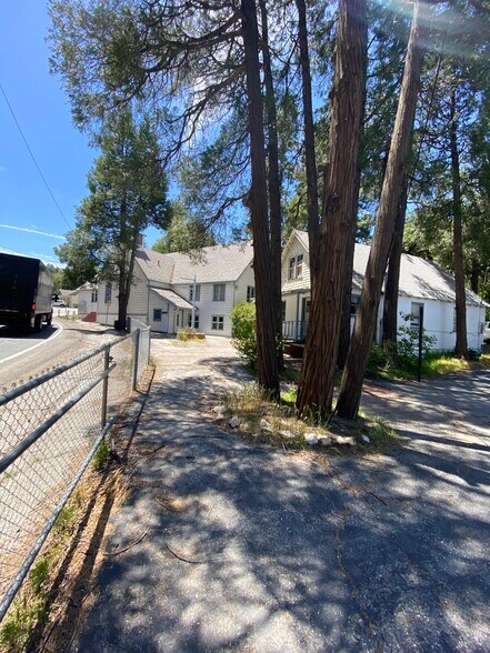 More Photos Of 23597 Manzanita, Crestline Specialty For Lease