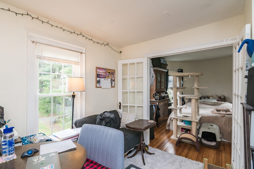 More Photos Of 81 Bridge St, Northampton Multifamily For Sale