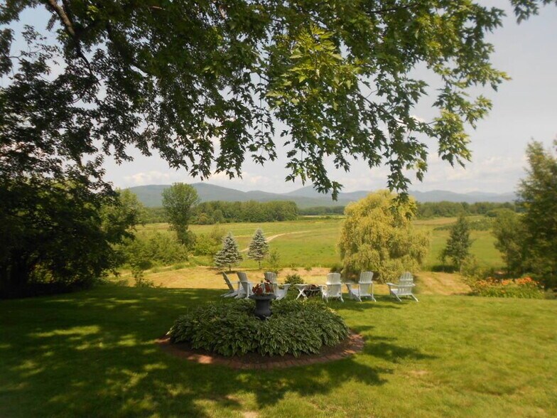 More Photos Of 548 Main St, Fryeburg Hotel For Sale