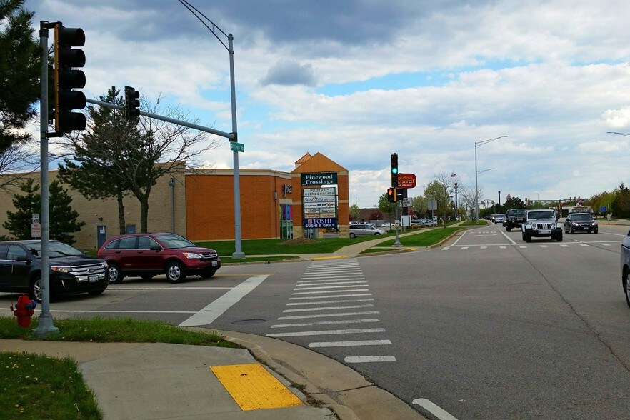 More Photos Of 1551 N Dilleys Rd, Gurnee Land For Sale