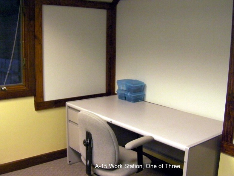 More Photos Of 1768 Storrs Rd, Mansfield Office For Lease