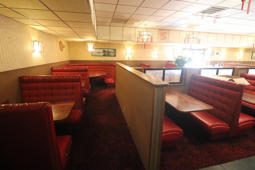 More Photos Of 2425 Oak St, Baker City Restaurant For Sale