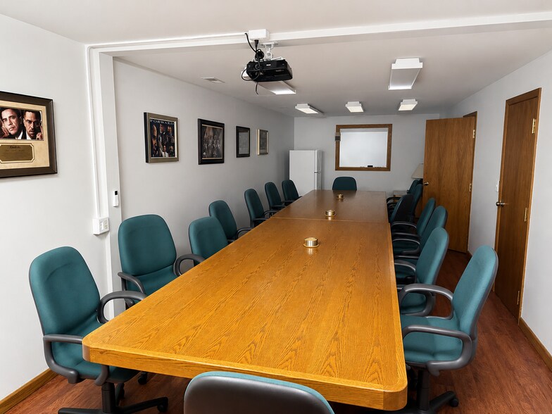 More Photos Of 2513 S Calhoun St, Fort Wayne Office For Sale