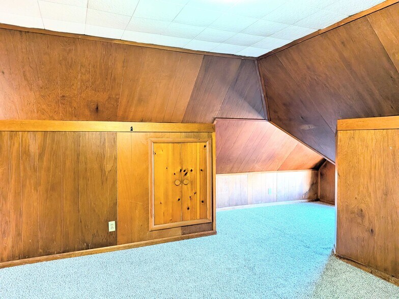 More Photos Of 18 5th St NE, Massillon Apartments For Sale