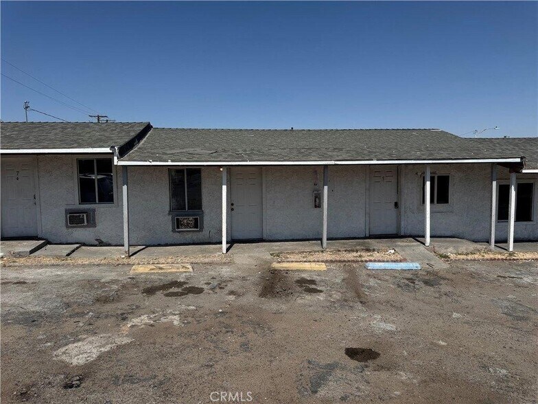 More Photos Of 924 E Main St, Barstow Hospitality For Sale