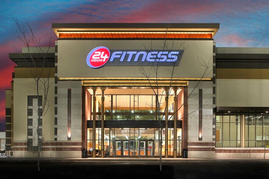 More Photos Of 5101-9119 Fashion Dr, Nanuet General Retail For Sale