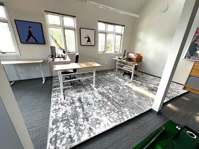 More Photos Of 403 N Henry St, Alexandria Office For Sale