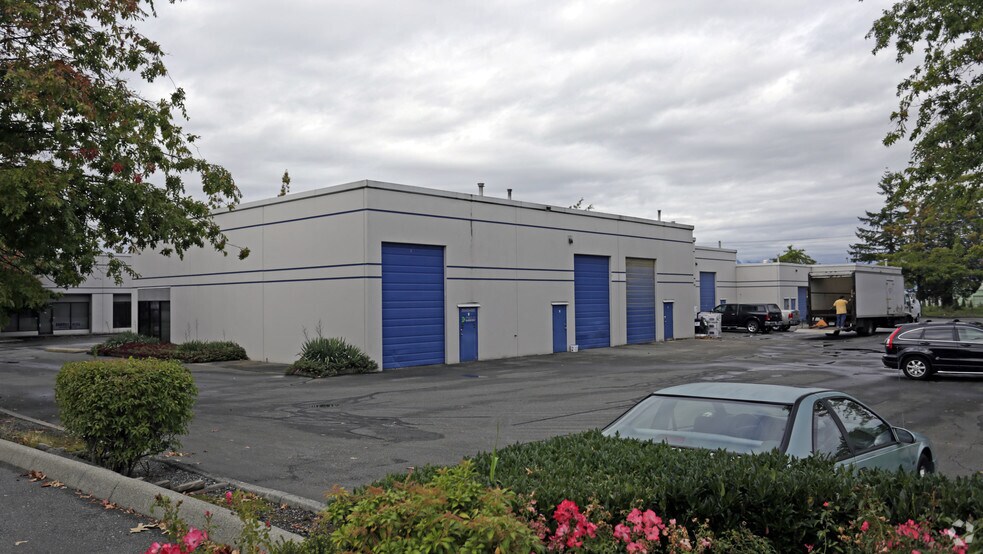 More Photos Of 18812 96th Ave, Surrey Warehouse For Lease