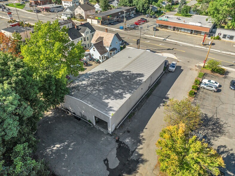 More Photos Of 359 Summer St, Fitchburg Storefront For Sale