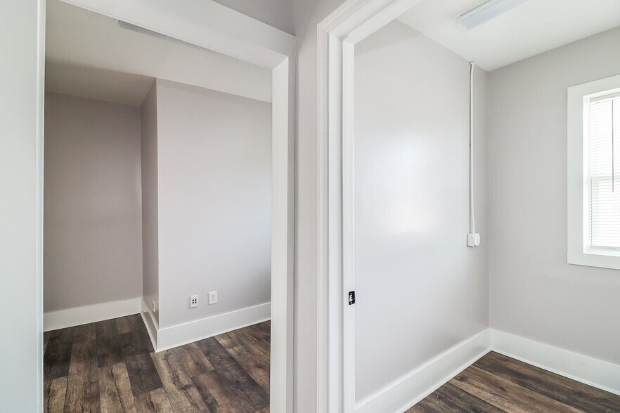 More Photos Of 104 W Candler St, Winder Medical For Sale