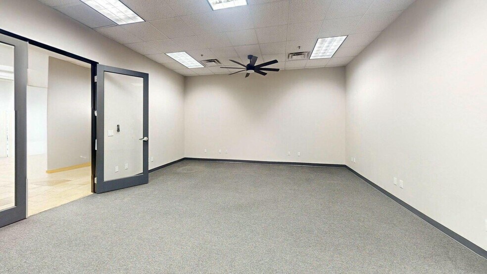 More Photos Of 39301 Badger St, Palm Desert Warehouse For Sale