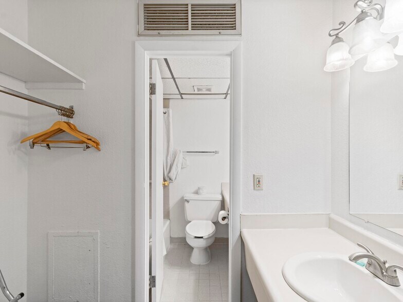 More Photos Of 1020 E US Highway 14-16, Gillette Hotel For Sale