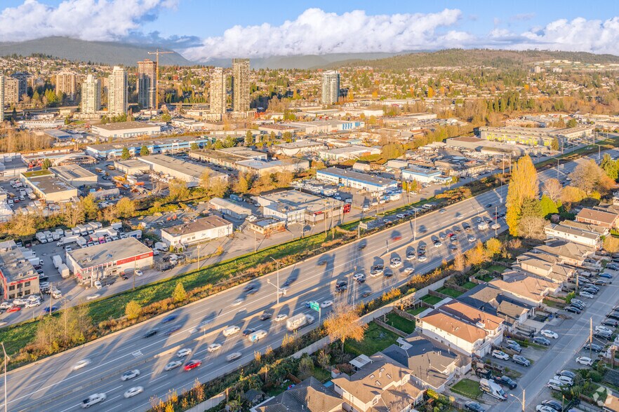 More Photos Of 5085 Regent St, Burnaby Warehouse For Sale