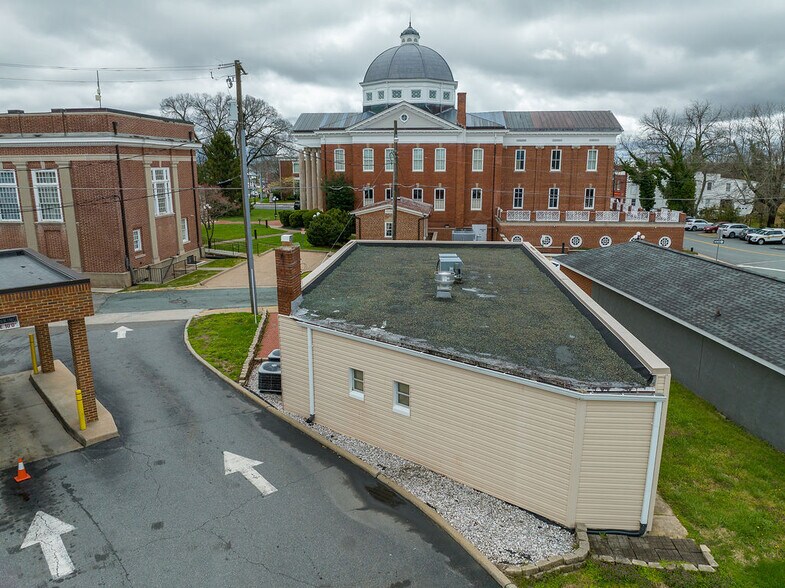 More Photos Of 101 Elm Ave, Louisa General Retail For Lease
