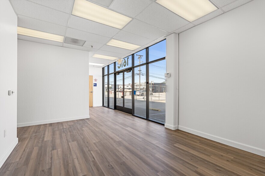 More Photos Of 161 Starlite St, South San Francisco Warehouse For Sale