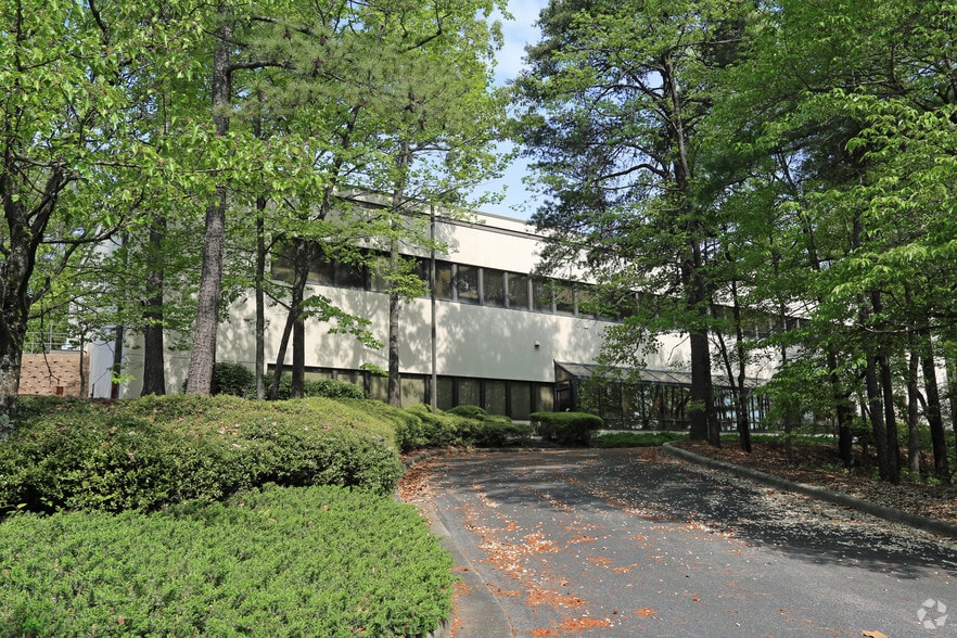 Primary Photo Of 218 Summit Pky, Birmingham Office For Lease